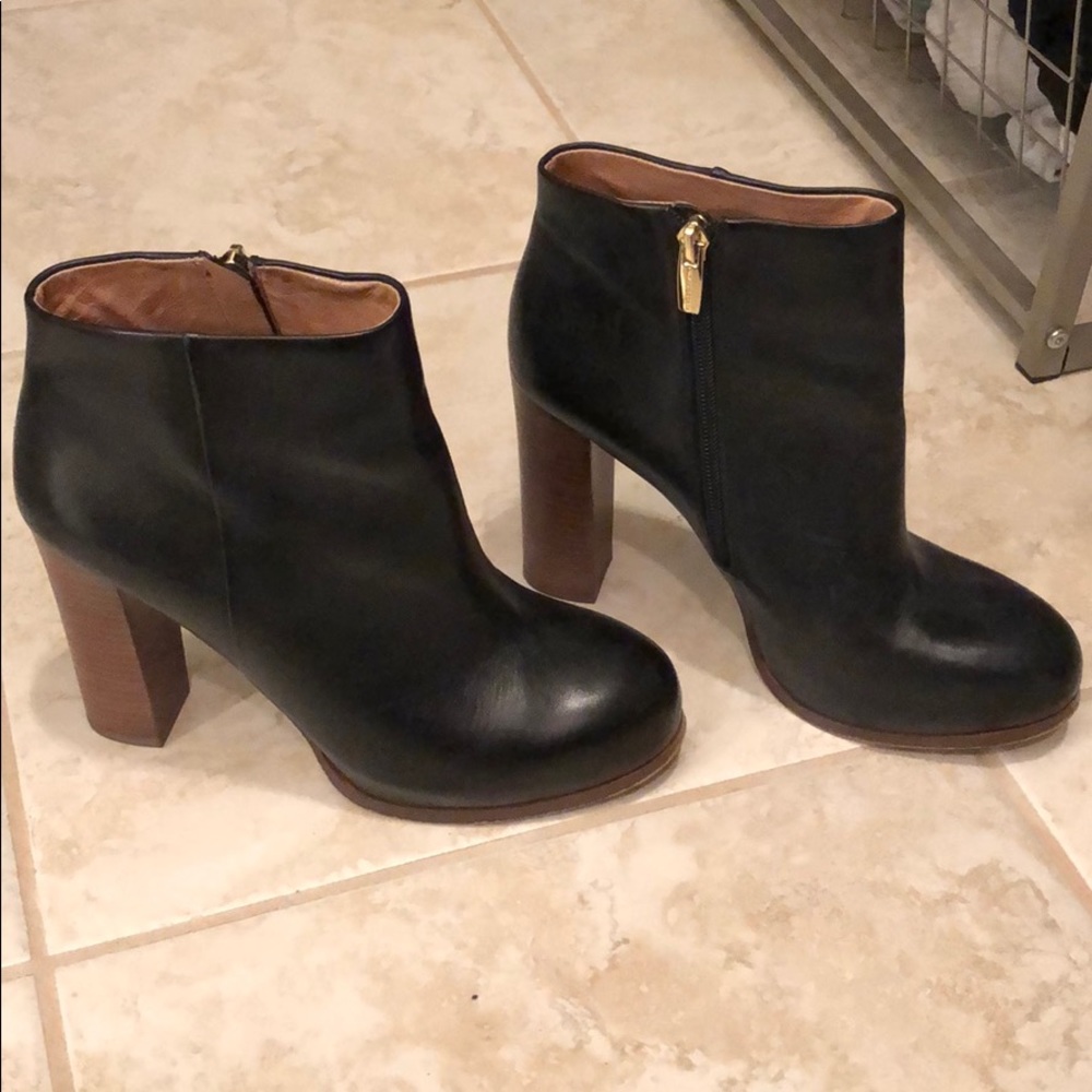 Vince Camuto Black Leather Booties